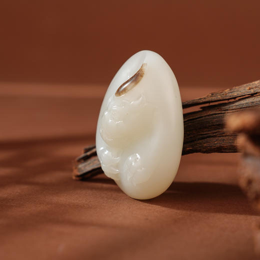新疆国玉盟世玉【瑞兽潜璧】和田玉挂件白玉牌【带证书·顺丰物流】{新} 商品图3