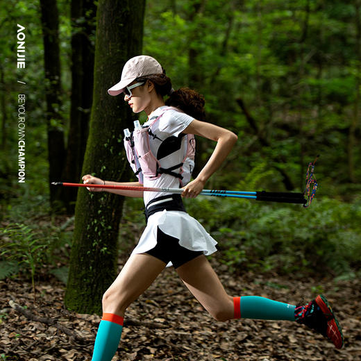 奥尼捷新款全铝登山杖户外跑步杖徒步登山杖蓝红色时尚耐用越野杖E4207    一对装 商品图1