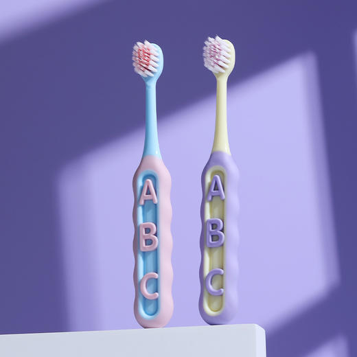 【一次刷两排，刷1分钟顶3分钟】两支装！儿童卡通牙刷 螺旋软毛2支装 3-12岁宝宝 儿童细软毛牙刷-QQ 商品图3