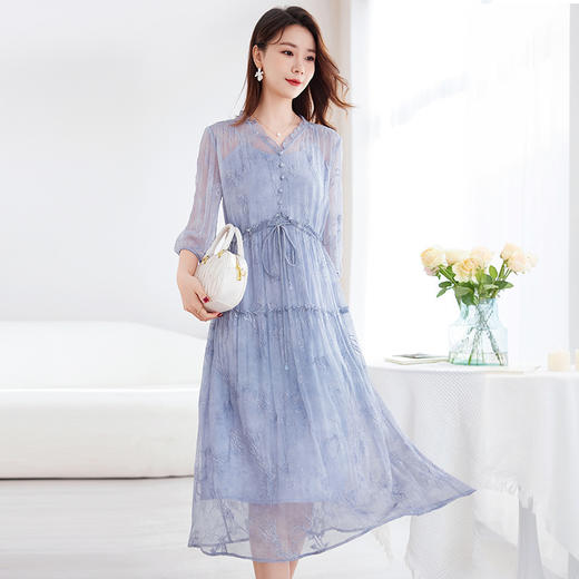 QS-82599580青珮织月丝绸国风绣花桑蚕丝连衣裙女V领中长裙女9580 商品图2