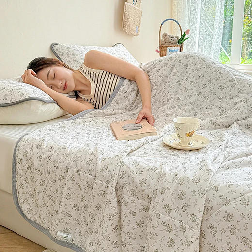 【🔥速冲】【授权月底到期 亏本清仓❗️❗️】韦莎A类凉感夏被，多花型，多尺寸❗️高品质还抗菌~​ ​ 低至69.9元起~​ ​ 马上快到夏天了，赶紧闭眼入~ 商品图9