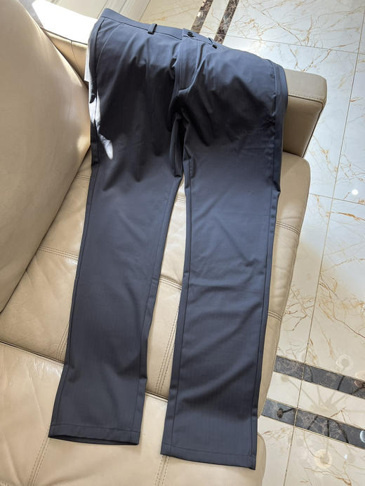 325-5 春夏薄款 鸡毛 25新 暗条纹 商务休闲 垂坠弹力抗皱 男士小直筒西裤 商品图9