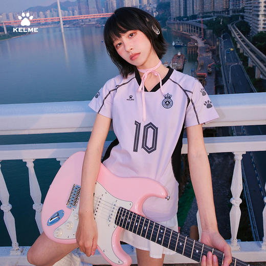 卡尔美KELME新款荣耀回潮系列女士时尚圆领短袖T恤 商品图3