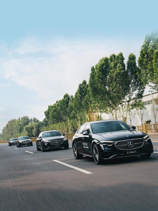 奔驰E系轿车（5座）半日租、日租服务（全国32个城市） 商品图1