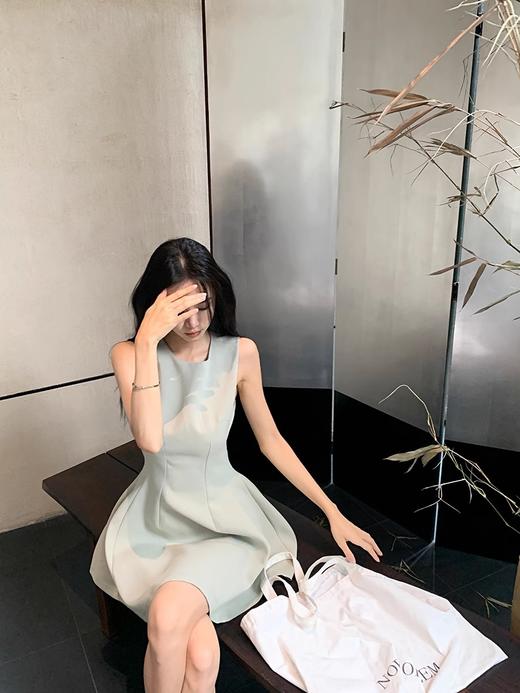 夏季新款【小个子甜美短裙】收腰显瘦 设计感纯色无袖背心气质连衣裙  商品图2