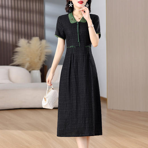 雀说时尚翻领黑色连衣裙新款收腰中长裙AL9143 商品图1