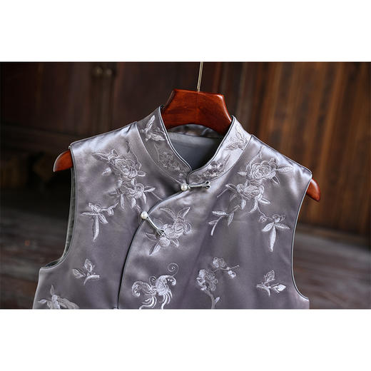 FLZD-6229春季新款新中式重工刺绣复古国风马甲显高显瘦刺绣坎肩外搭女 商品图1