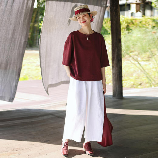 * 绽放旅行女装130朵/全棉花纱肌理叠穿简约一字领开衩透气中袖T恤 商品图4