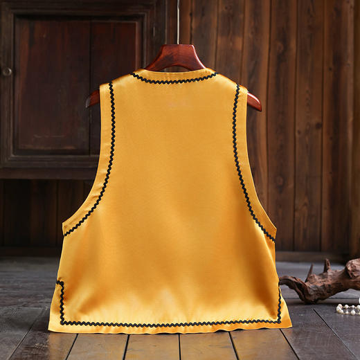 FLZD-6225新中式绣花马甲外套女2025春款国风气质无袖坎肩叠穿宽松马夹上衣 商品图3