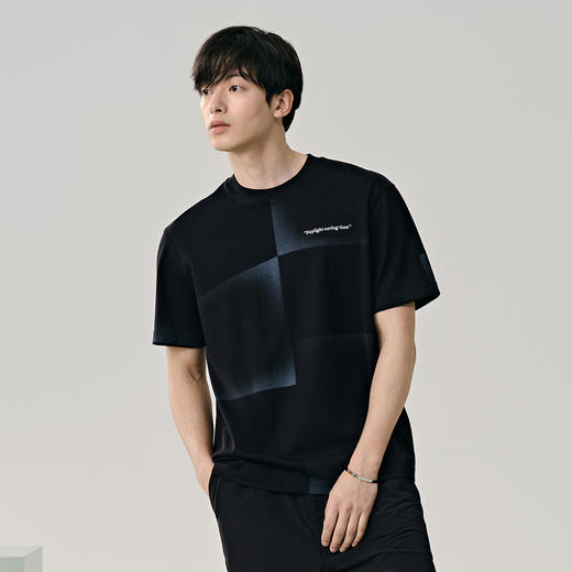 GXG男装 黑色凉感渐变印花简约宽松休闲短袖T恤男士 夏季热卖 商品图2
