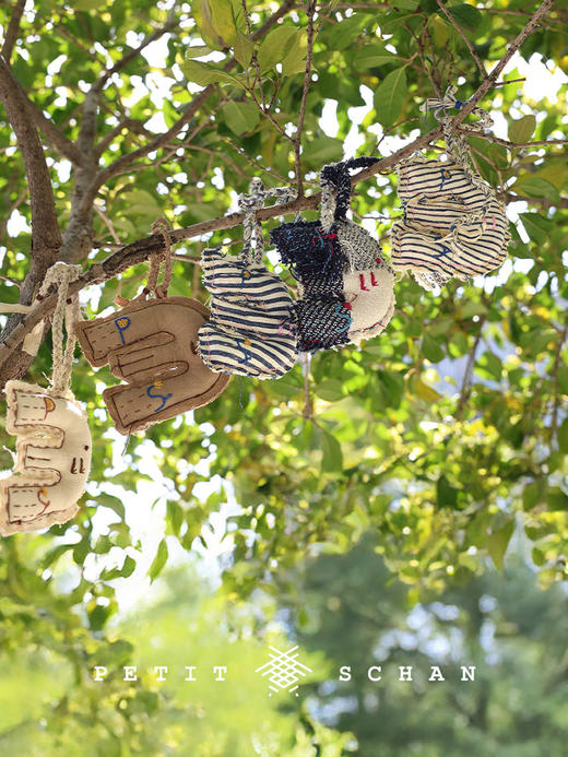 333积分兑换 PETIT SCHAN小闪 胖鸽子 百家布手工刺绣胖鸽子挂件包挂 商品图5