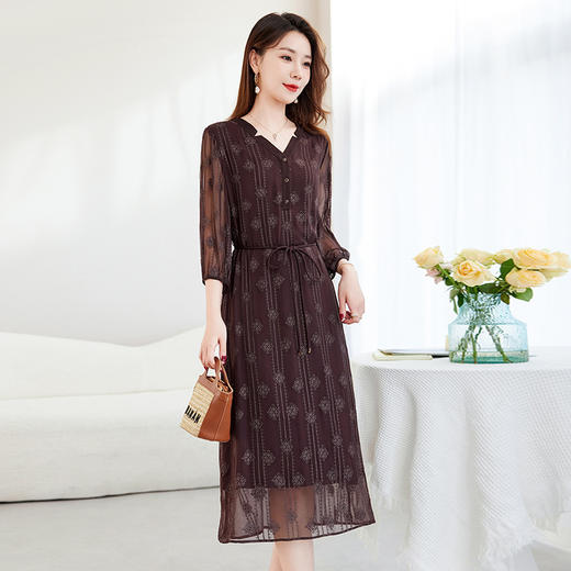 QS-82588892中大淑真丝连衣裙女高档绣花桑蚕丝A字裙优雅修身中长裙8892 商品图3