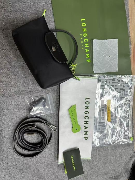 珑骧LONGCHAMP女士便携式饺子包 夏季出行便携首选 商品图4
