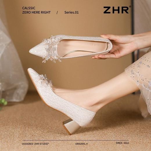 ZHR则则气质法式婚鞋女2025新款订婚新娘百搭宴会鞋水钻伴娘单鞋 商品图5