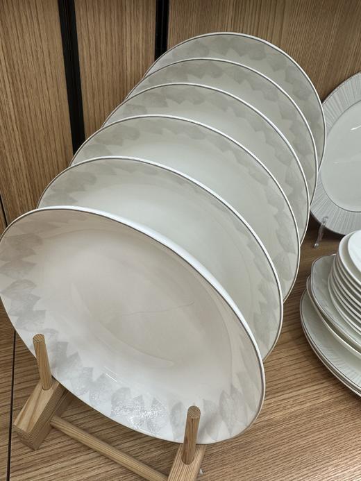 凡瑞斯岁月印记48头10人用骨瓷餐具 商品图3
