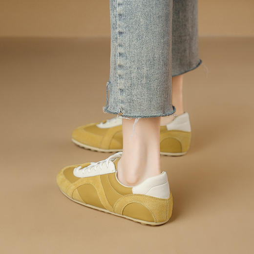 品质好货 | Safiya/索菲娅2025时尚休闲平底豆豆底运动德训鞋SFD1112774 商品图1