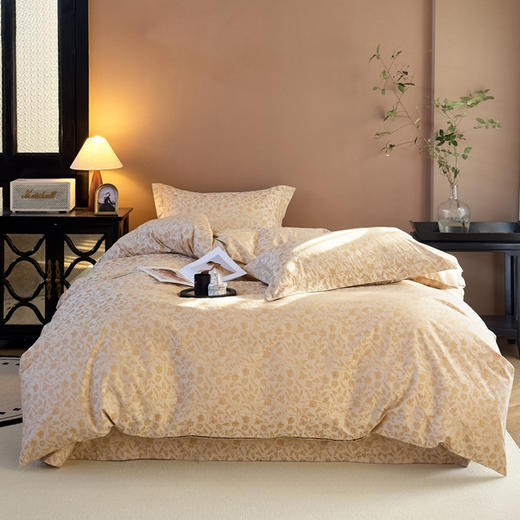 经典大提花四件套【被套：200*230cm   床单：230*250cm床单+枕套一对】 商品图3