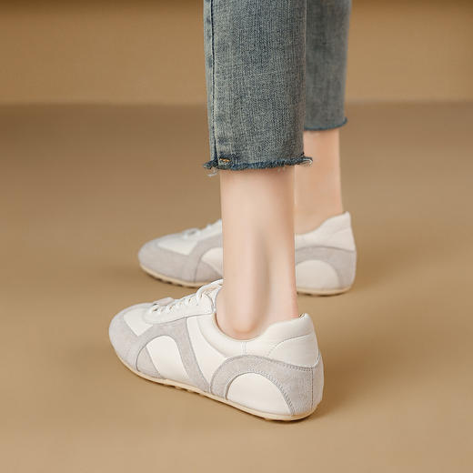 品质好货 | Safiya/索菲娅2025时尚休闲平底豆豆底运动德训鞋SFD1112774 商品图2