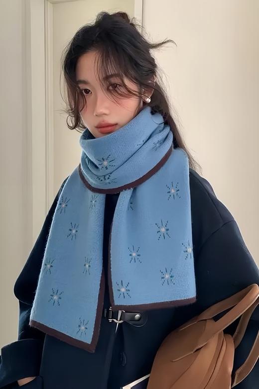 Say Something 蓝色温柔小清新花朵保暖围巾 21763 商品图1