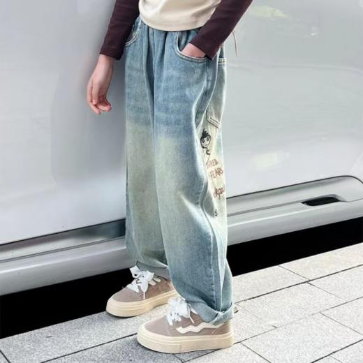 西蒙日记春款涂鸦直筒软牛仔裤·穿出高级感 走哪都像加了ins滤镜📸𝙊𝙊𝙏𝘿 𝙞𝙣韩式轻法💐今年宝宝春装太炸啦💥是哪个宝宝已经美美购入春日新品🥰 商品图4