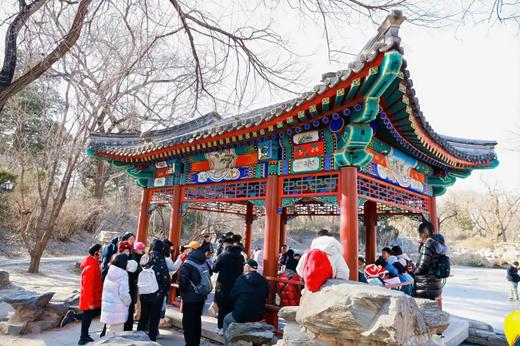 【2025】北京丨国家博物馆&故宫博物院双殿寻宝×穿越非遗中轴线，走进清北学霸名校&课本中的北京，三环内豪华酒店4晚连住 商品图2