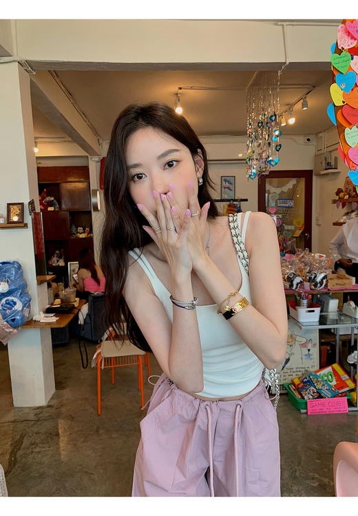 ☀️轻盈一夏，自在随行‼️260克高克重，超高品质~张贝贝同款背心!! 【伊泺杉双肩带内搭外穿吊带背心】一件吊带，解锁百变魅力✨春夏搭配刚需 商品图6