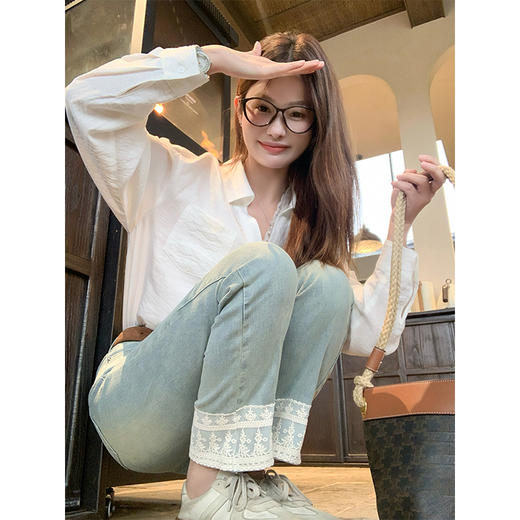 <曾小咸推荐>设计感拼接蕾丝蓝色高腰显瘦牛仔裤 商品图3