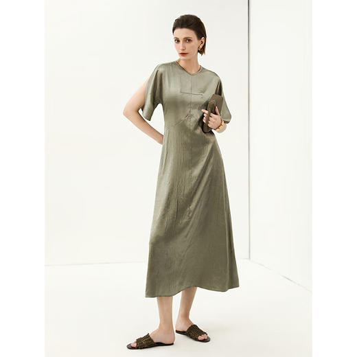 COCOBELLA灵动蝴蝶袖肌理光泽感连衣裙优雅捏褶茶歇裙FR3080 商品图2