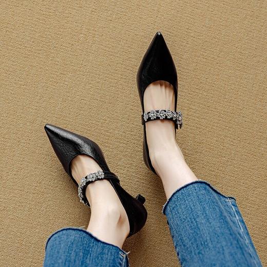 【预售5天】法式复古尖头单鞋女牛皮一字带玛丽珍低跟水钻小皮鞋DB&M6269 商品图3