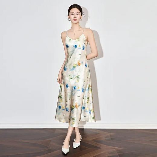 【高货wl】全新升级【铂金会员330/天猫439/差价109】(34254) 洛诗琳新款雅致高级感法式优雅晕染醋酸缎V领收腰女吊带裙 商品图0