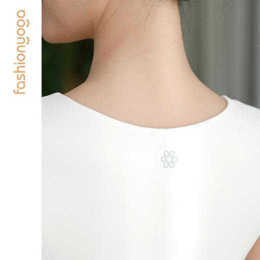 凡圣瑜伽V领金属环扣短袖FC15332 商品图7