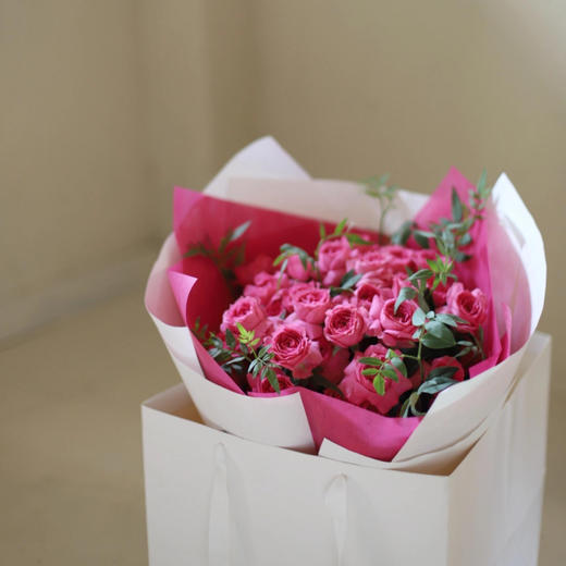 苏菲宝贝多头玫瑰花束 商品图2