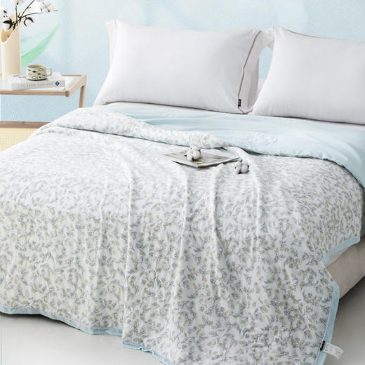 多喜爱 沁夏花序棉花夏薄被芯/空调被（品月蓝/慕斯粉）【花边&出芽】【100新疆棉】【升级脱脂棉】【提花面料】【A类抑菌】多层铺垫超柔水洗/FX 商品图6