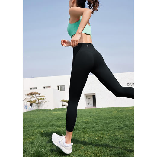 FA782W时尚无尴尬线七分裤 商品图3