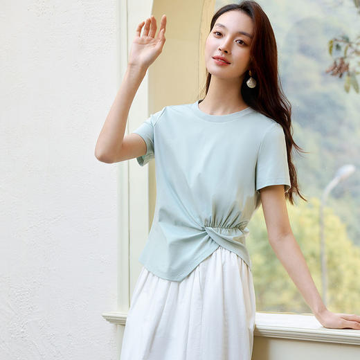 玳莎扭结收腰正肩T恤女2025年夏季新款设计感不规则别致短袖上衣   FB32101 商品图0