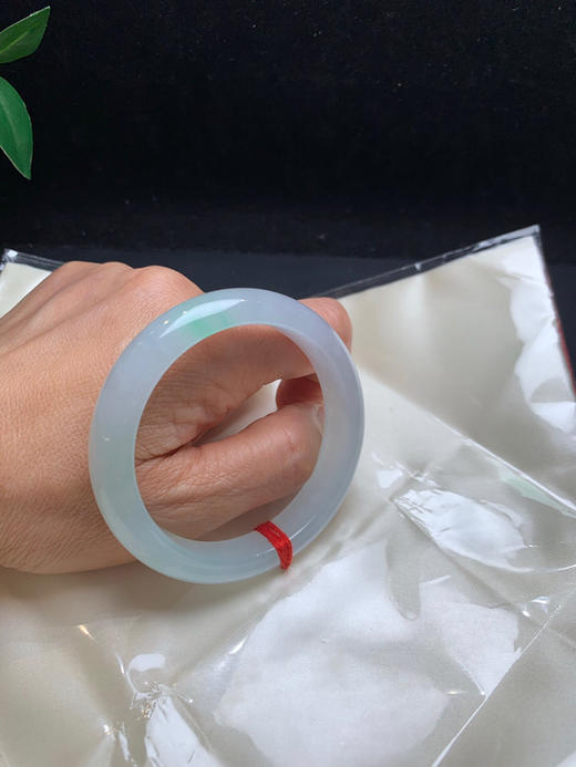 612528，53.8 冰绿正圈手镯，冰透纯净，飘一抹清新绿，干净 甜甜的 商品图5