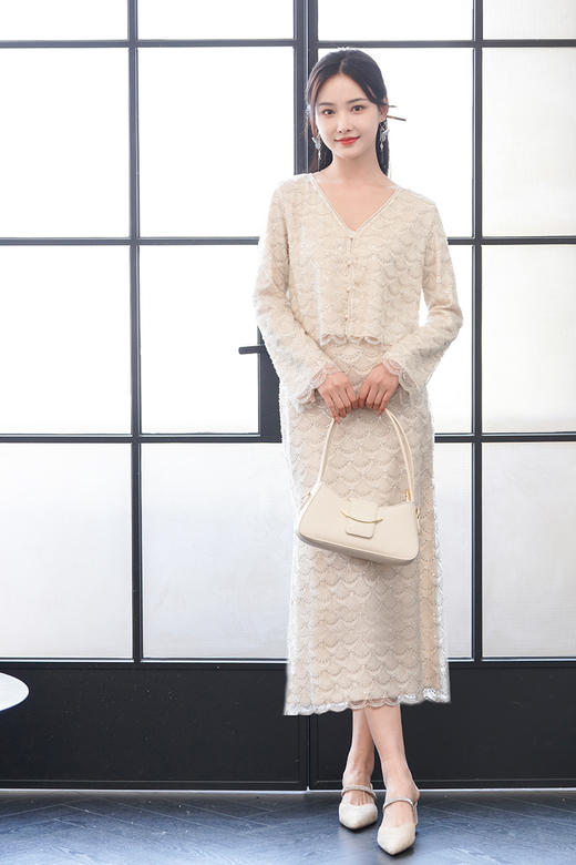 逸红颜明月优选#『美人鱼』重磅高定系列 非遗钉珠工艺 小香风优雅套装 端庄华丽#新增长款杏色半裙 商品图12