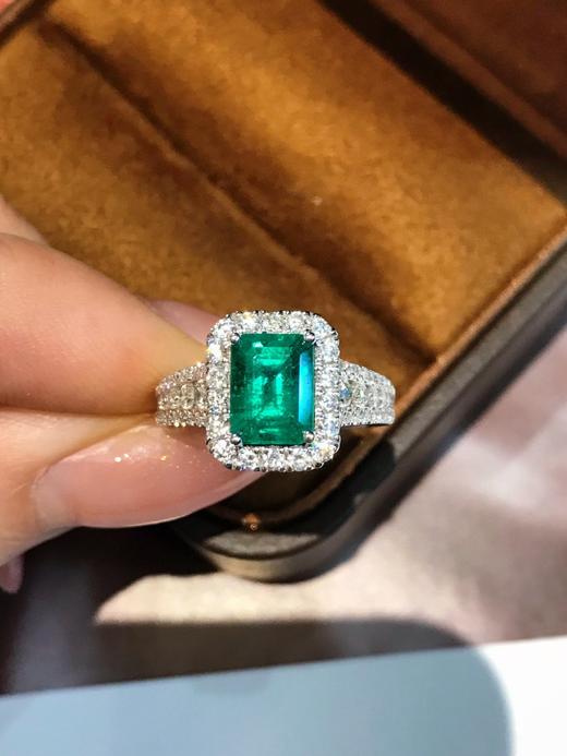 1.76ct刻面祖母绿戒指 商品图4