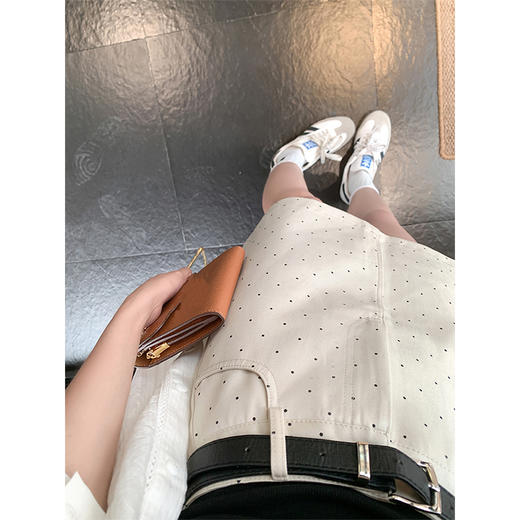 <曾小咸推荐>2色波点a字半身裙 日常139.99  立减80 秒杀59.99！泡泡袖衬衫 日常149.99 立减80 秒杀69.99！ 商品图3