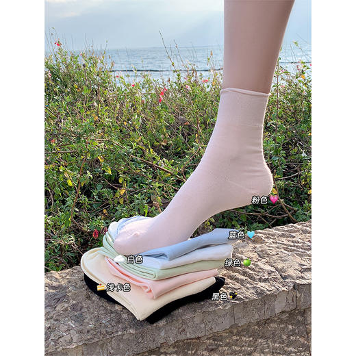 <曾小咸推荐>日系6色薄款显瘦百搭纯色中筒袜 商品图0