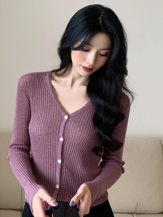 奢姿大码女装2025夏季气质v领长袖针织开衫胖妹妹时尚减龄外套9851353249A 商品图2