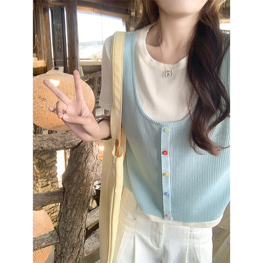 <曾小咸推荐>4.12现货秒杀 ！微信超特价！韩系背心假两件针织短袖 日常149.99 立减70 秒杀79.99！！ 商品图1