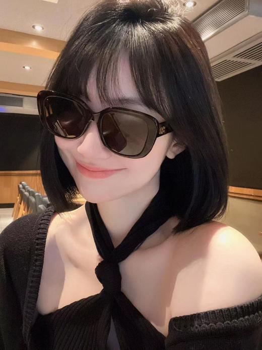 巴黎世家字母logo墨镜（AN） 商品图3