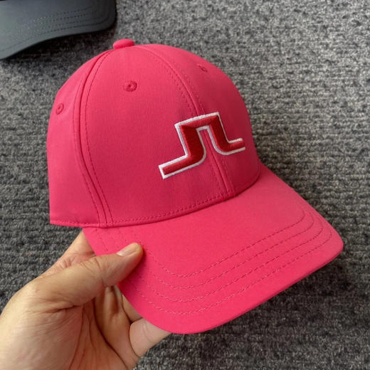 正品林德伯格春夏新款高尔夫帽，男女同款，头围可调。五个色各几顶。 商品图3