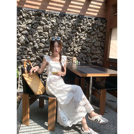 【189元任选2件】最后一波现货！荷叶边a字连衣裙 商品图2