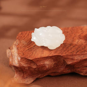 新疆国玉盟世玉【凝润貅灵】羊脂玉挂件【带证书·顺丰物流】