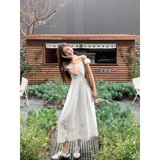 【189元任选2件】最后一波现货！荷叶边a字连衣裙 商品图3