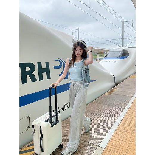 <曾小咸推荐>4.7现货秒杀 ！微信超特价！韩系假两件印花背心 日常119.99 立减60 秒杀59.99！！ 商品图4