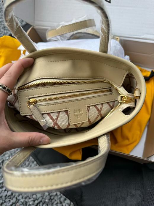 MCM菜篮子经典托特包大容量时尚通勤手提单肩斜挎包女包 商品图9