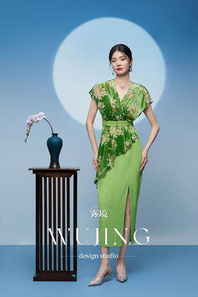 3205028 柳碧青梅 重磅印花植绒料/进口纹理蜂窝缎连衣裙 雾境